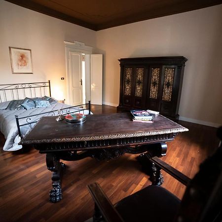B&B Matteotti Luxury Home Виньола Екстериор снимка
