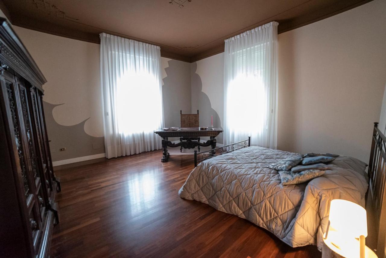 B&B Matteotti Luxury Home Виньола Екстериор снимка